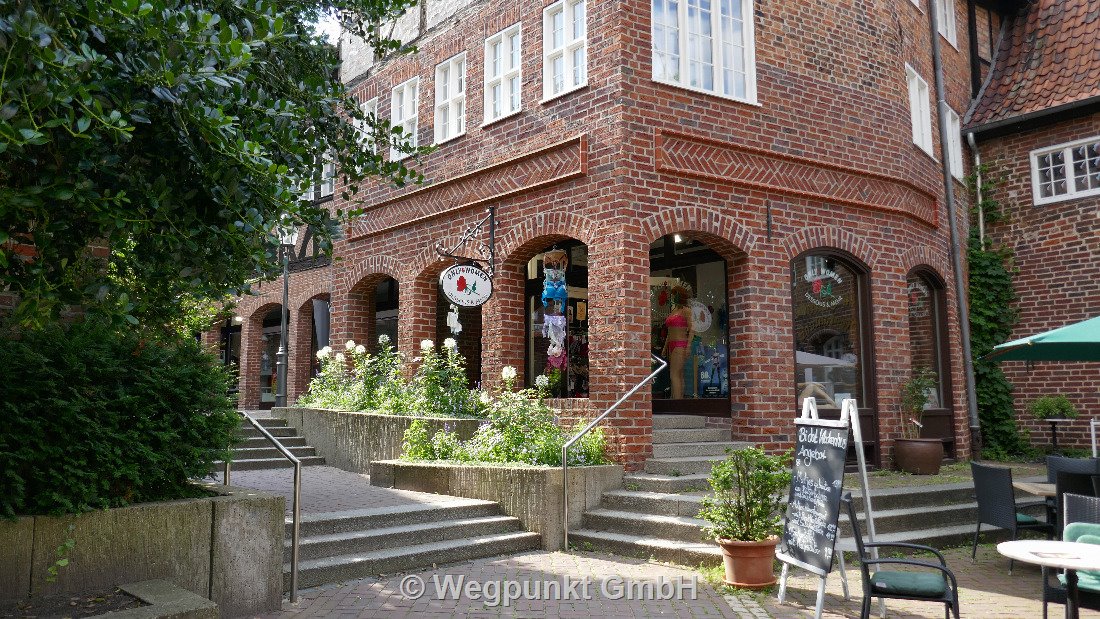 Ein Erotikmarkt im Backsteingebäude